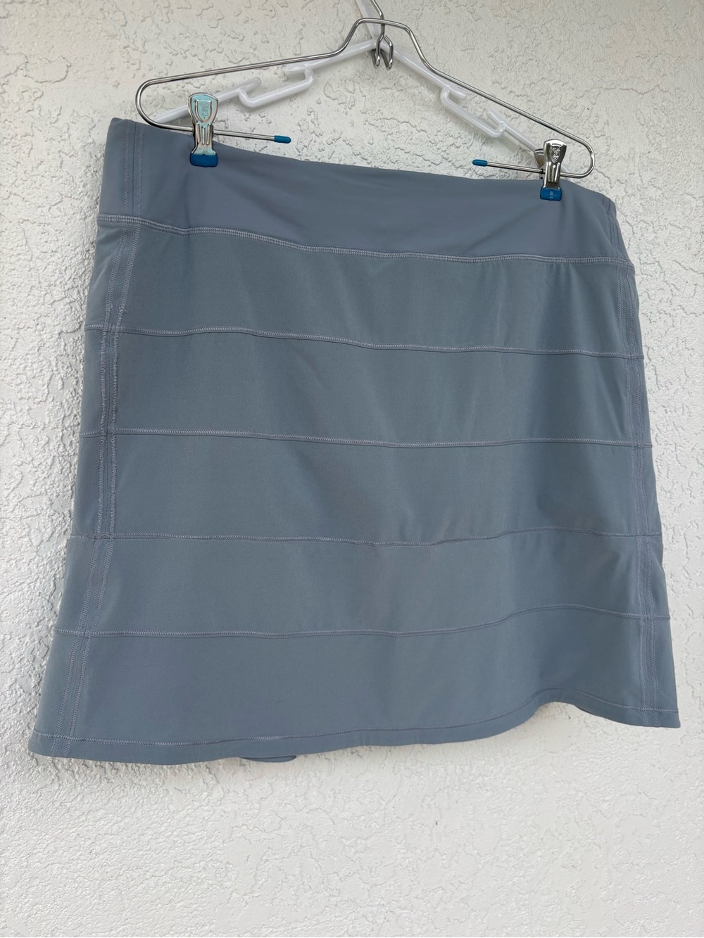 Lululemon longer (tall) Pace Rival athletic skirt/skort with inside media pocket - Picture 3 of 10